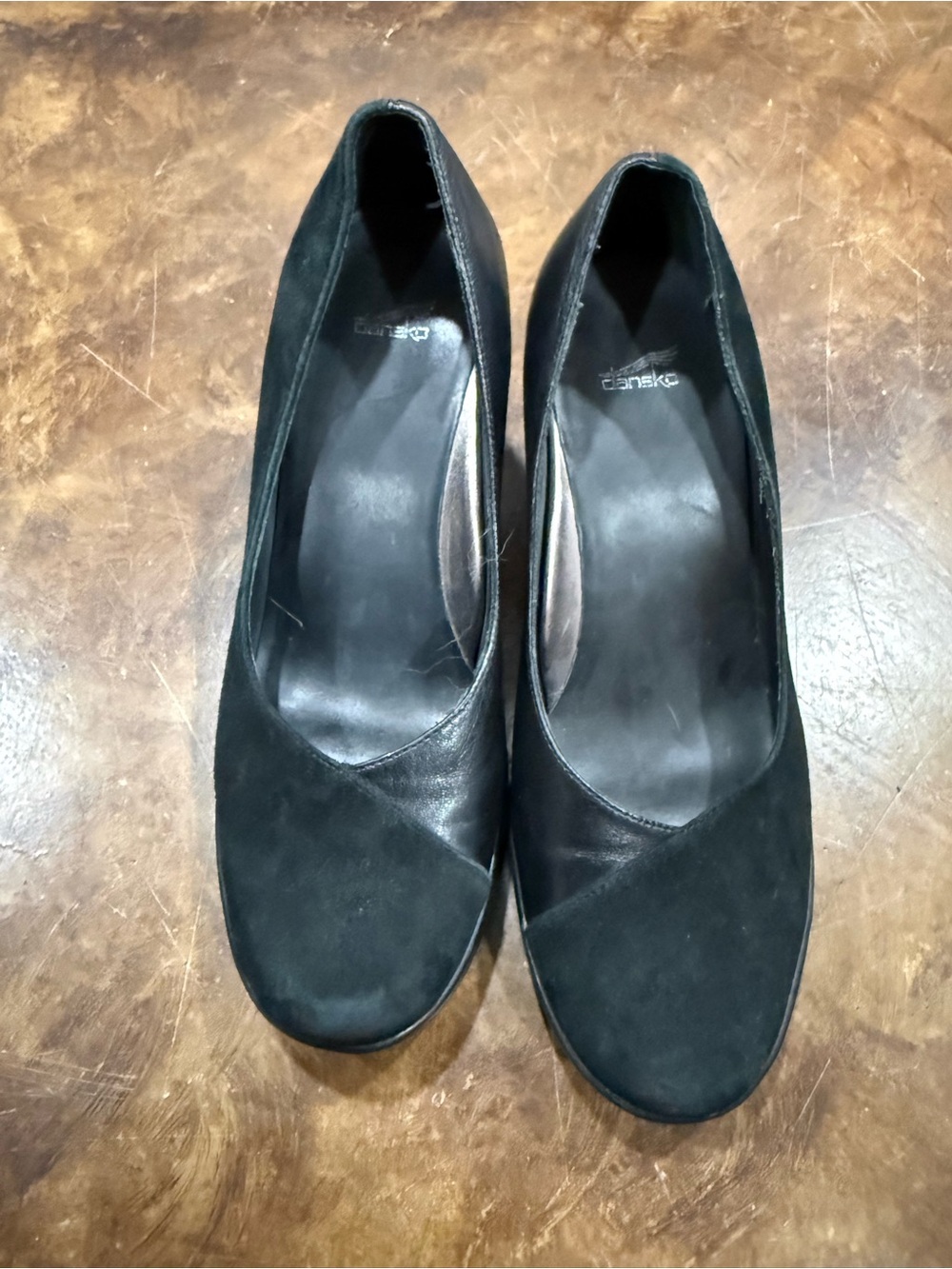 Classic  Dansko Black Women's Slip-On Pumps